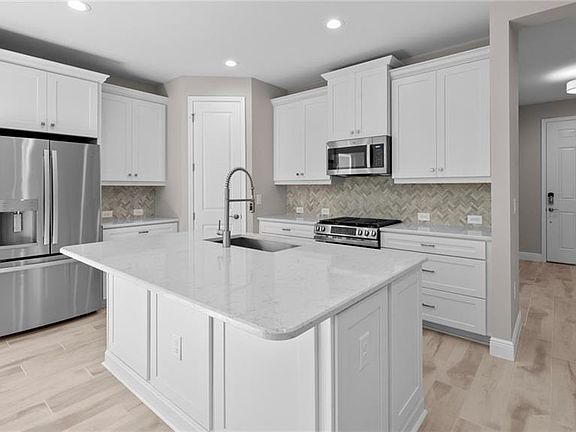 7th image of this home