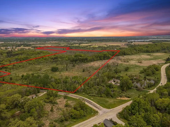 Lt1 COUNTY HIGHWAY E, Hartford, WI 53027