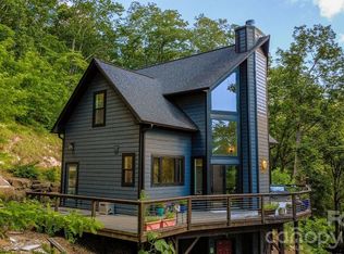 338 Fairview Forest Dr, Fairview, NC 28730