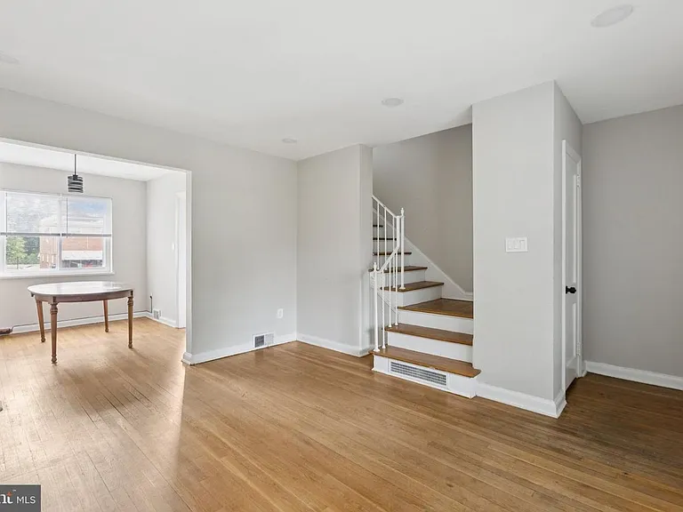 128 33rd St NE — Photo 32