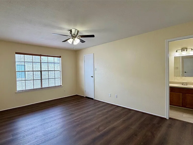 7655 Cambridge St #7655 — Photo 8