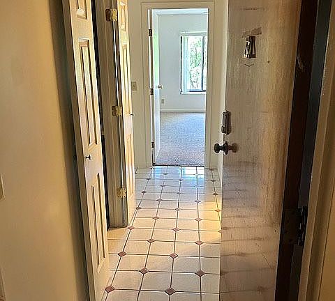 4th image of 3004 Glenmore Ave Unit 114