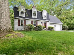 231 Daniel Dr, North Kingstown, RI 02852