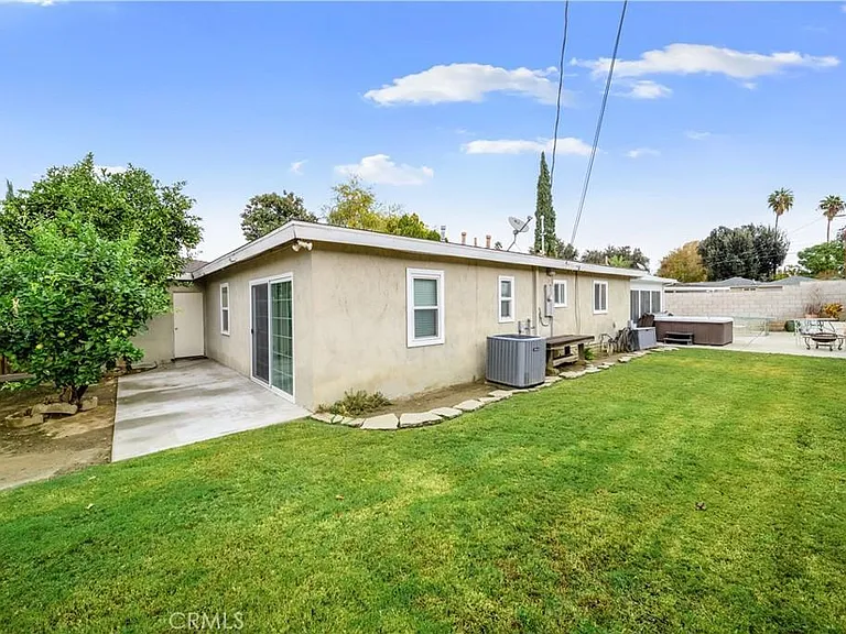 8228 Oakhurst Pl — Photo 12