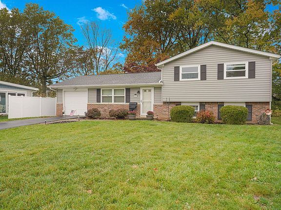 2nd image of 4953 Brittany Ct W