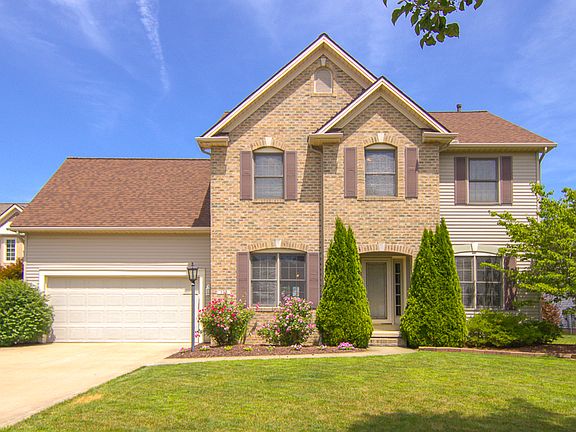 2nd image of 125 Barrington Ct