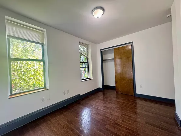 2724 Pitkin Avenue image 4 of 6