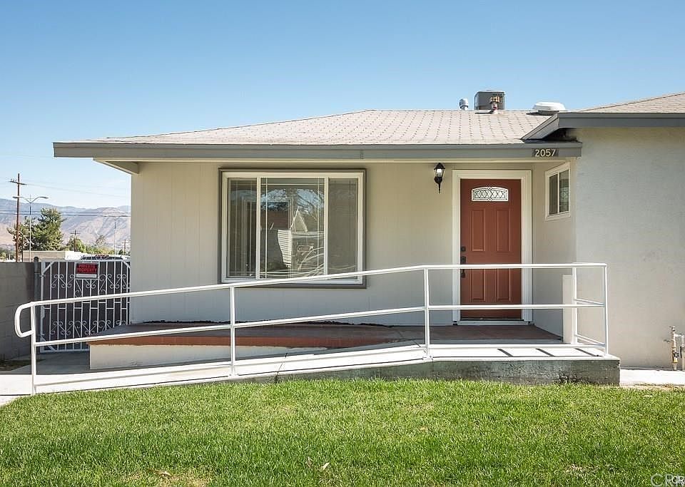 1st image of 2057 Herrington Ave