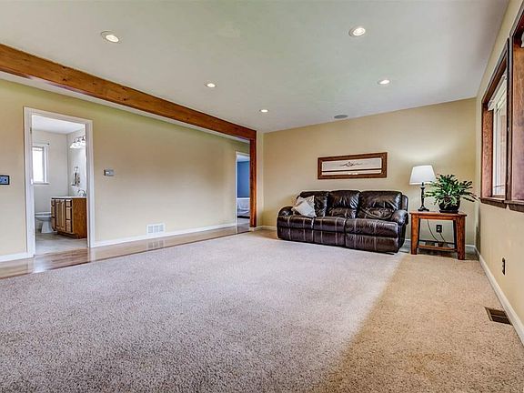 3rd image of 44302 E Alderbrook Ct