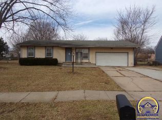 2018 SE Turnpike Ave, Topeka, KS 66605