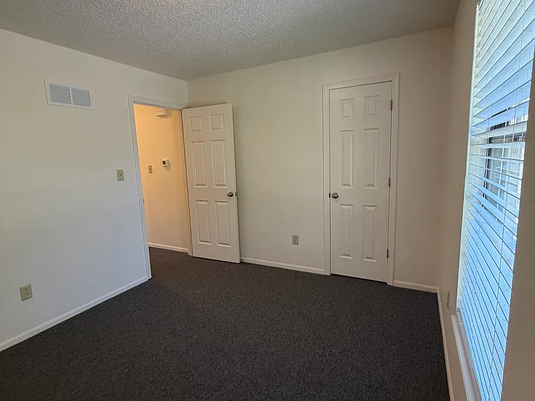 228 NW Waterwheel Ct — Photo 43