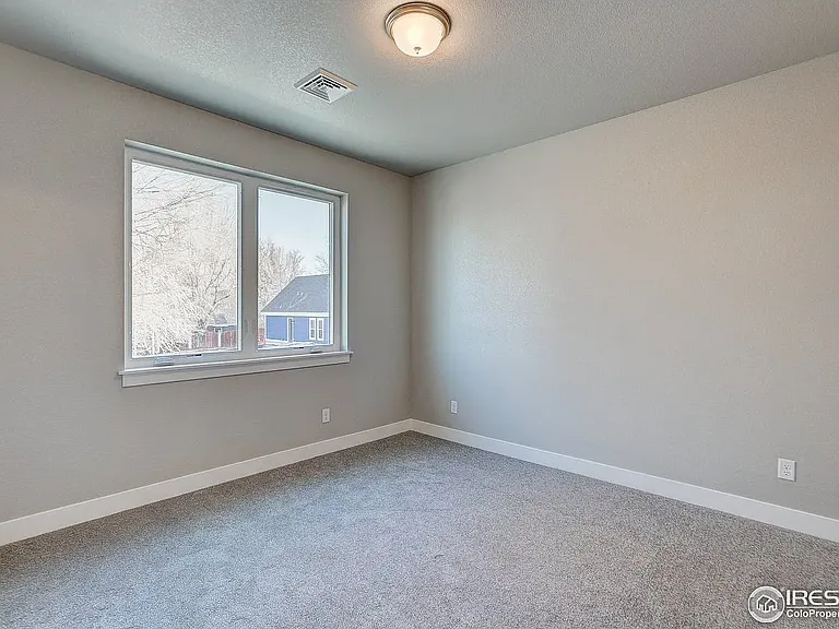 819 Cherokee Dr — Photo 17