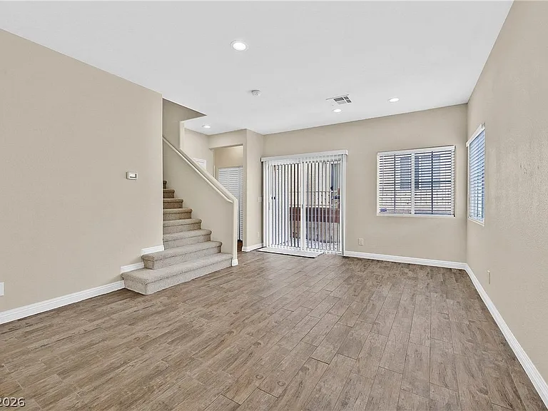 6355 Urban Creek Ct — Photo 3