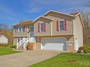 413 Independence Dr, East Peoria, IL 61611