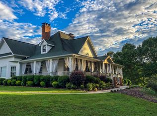 396 Wolf Creek Rd, Mineral Bluff, GA 30559