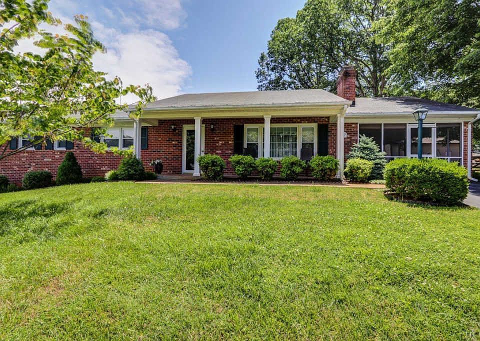1st image of 137 Windsor Ln