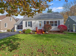 228 Edgewood Pl, Minoa, NY 13116