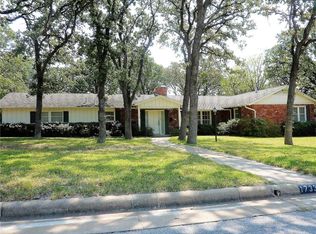 1733 Azteca Dr, Fort Worth, TX 76112