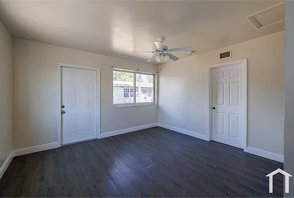 404 NW 4th Ave #1 — Photo 5