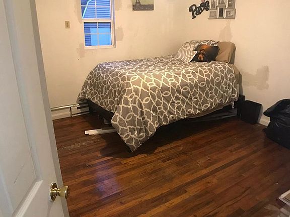 5th image of 212 N Columbus St