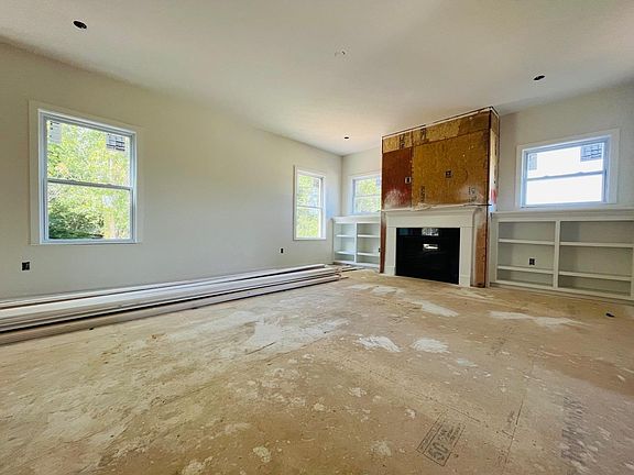 3rd image of 8528 Noelle Dr