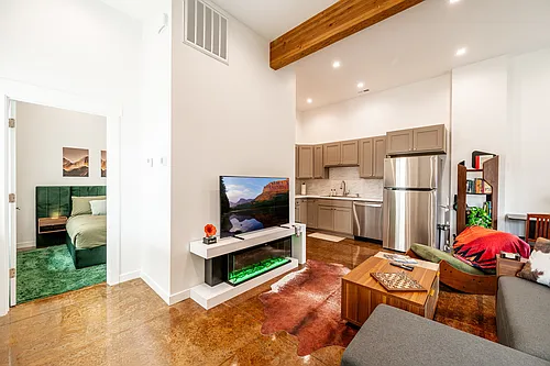 519 N Gould St #517 Photo 1