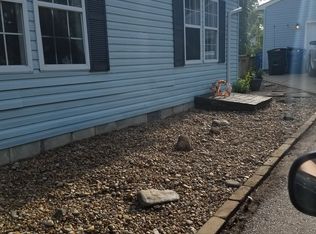 107 N Madison St, Hebron, IN 46341