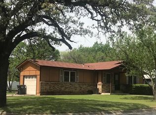 301 N Washington St, Cleburne, TX 76031