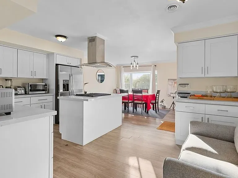3705 Ramona Dr — Photo 13