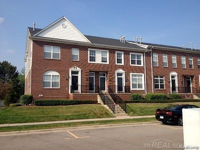 1st image of 14267 Vauxhall Dr #206