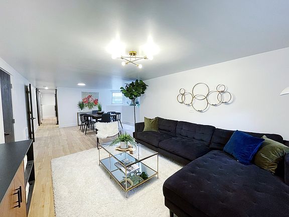 5th image of 2945 N Lawndale Ave #G