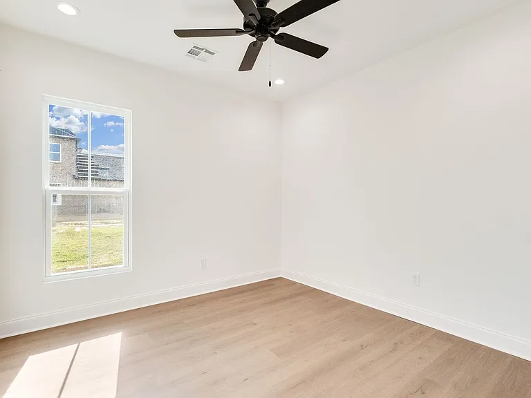 204 Benson Grove Dr — Photo 14