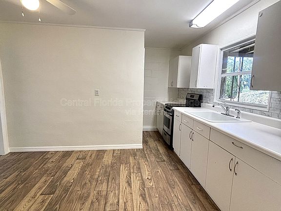 4th image of 840 Lake Ave