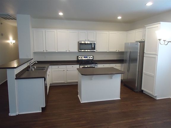 5th image of 16642 N 177th Dr