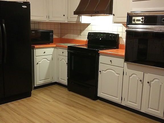 Appliance side of kitchen