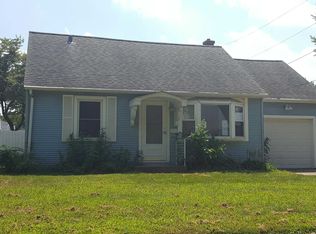 3020 24th Ave, Moline, IL 61265