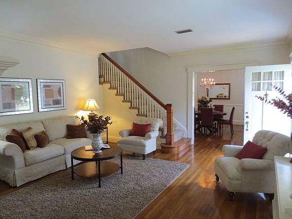 5th image of 1301 Sussex Pl