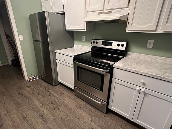 3rd image of 103 Smith Dr