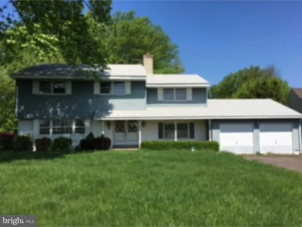 381 Bridgetown Pike photo 1