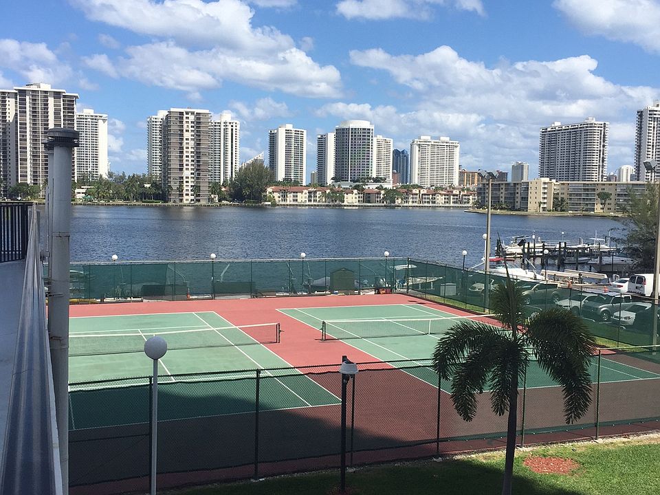 2nd image of 2750 NE 183rd St APT 1611
