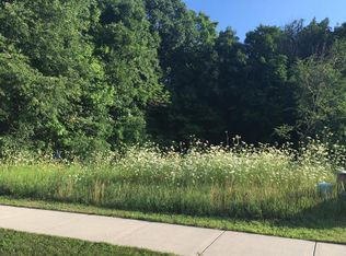 1620 Pine Cove Ct, Slinger, WI 53086
