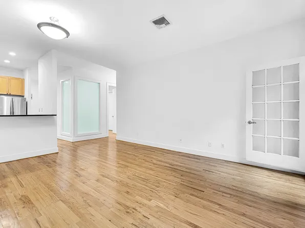 124 E 27th St, New York, NY