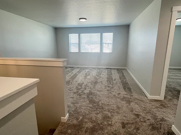 6285 W Karpathos St — Photo 35
