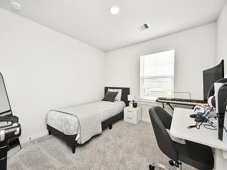 8646 Blueberry Ash St — Photo 29