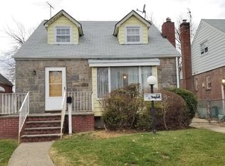 12116 235th St, Rosedale, NY 11422