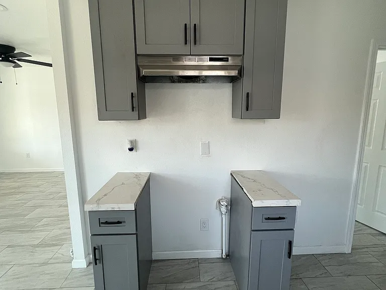 350 W 13th St — Photo 5
