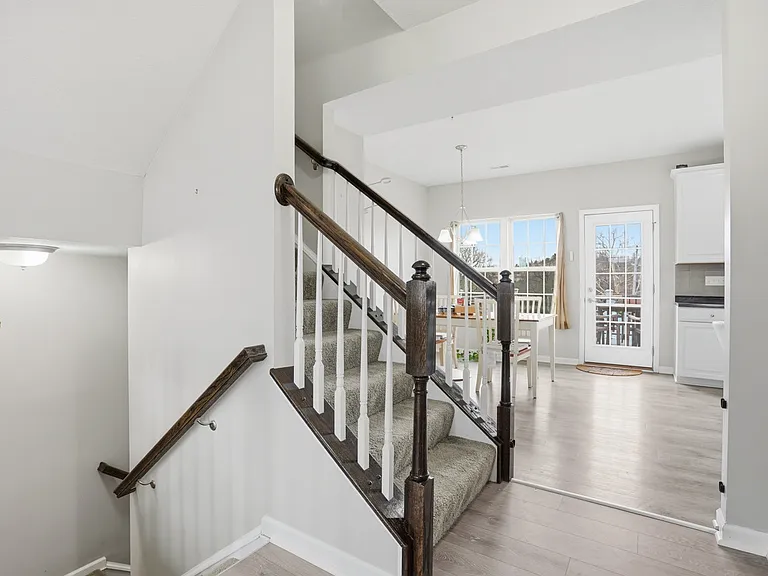 404 Aprilmae Way — Photo 7