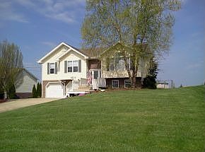 2nd image of 119 Jenny Ln