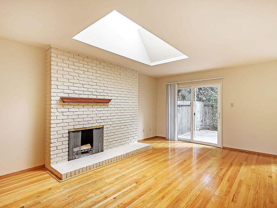 1st image of 1168 Sanchez Way