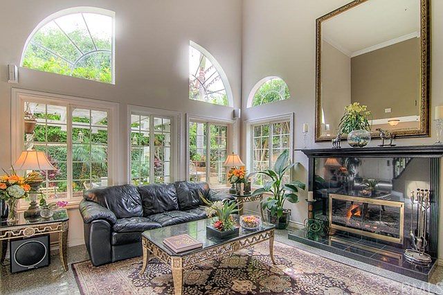 1st image of 221 Calabria Ct